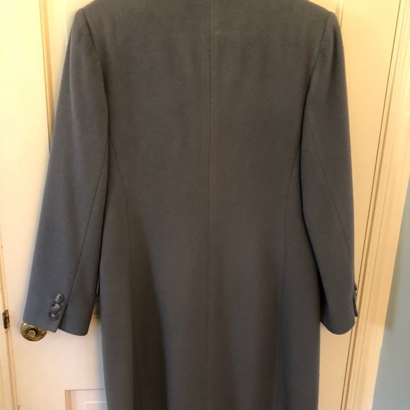 Burberry	Long Coat - Picture 4 of 4